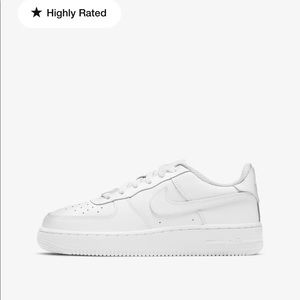 Nike Air Force 1 in white size W8